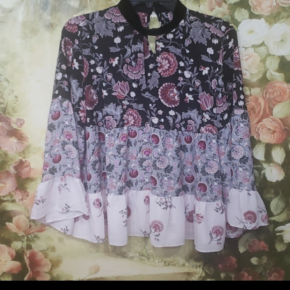 2/$10 Ann Taylor LOFT Sz XS top